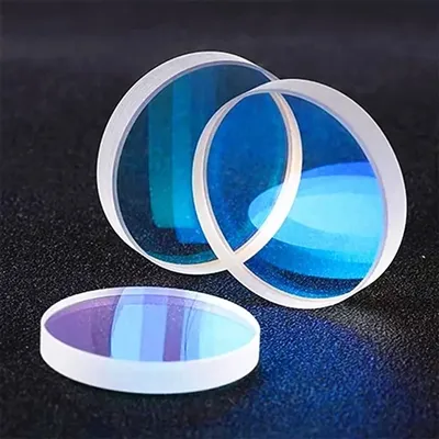 Las características de las lentes de enfoque en la industria del láser